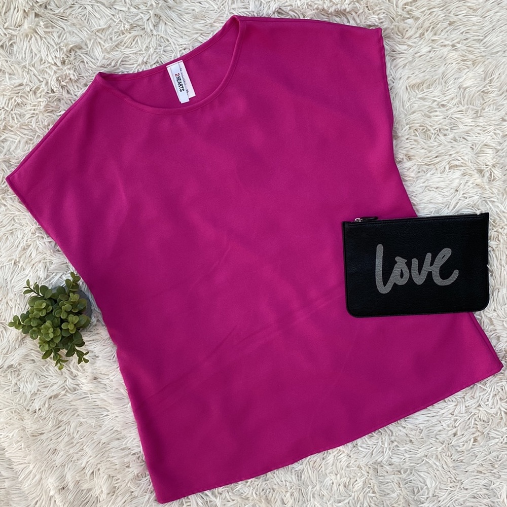 2 Hearts Cap Sleeve Blouse 💗 Fuchsia
